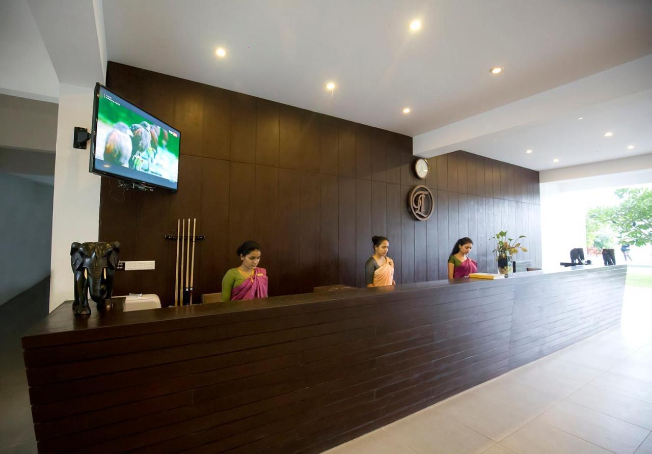 Grand Tamarind Lake Kataragama Ngoại thất bức ảnh