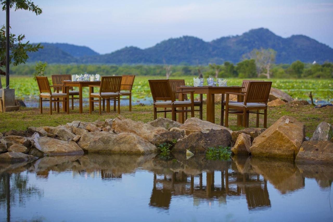 Grand Tamarind Lake Kataragama Ngoại thất bức ảnh