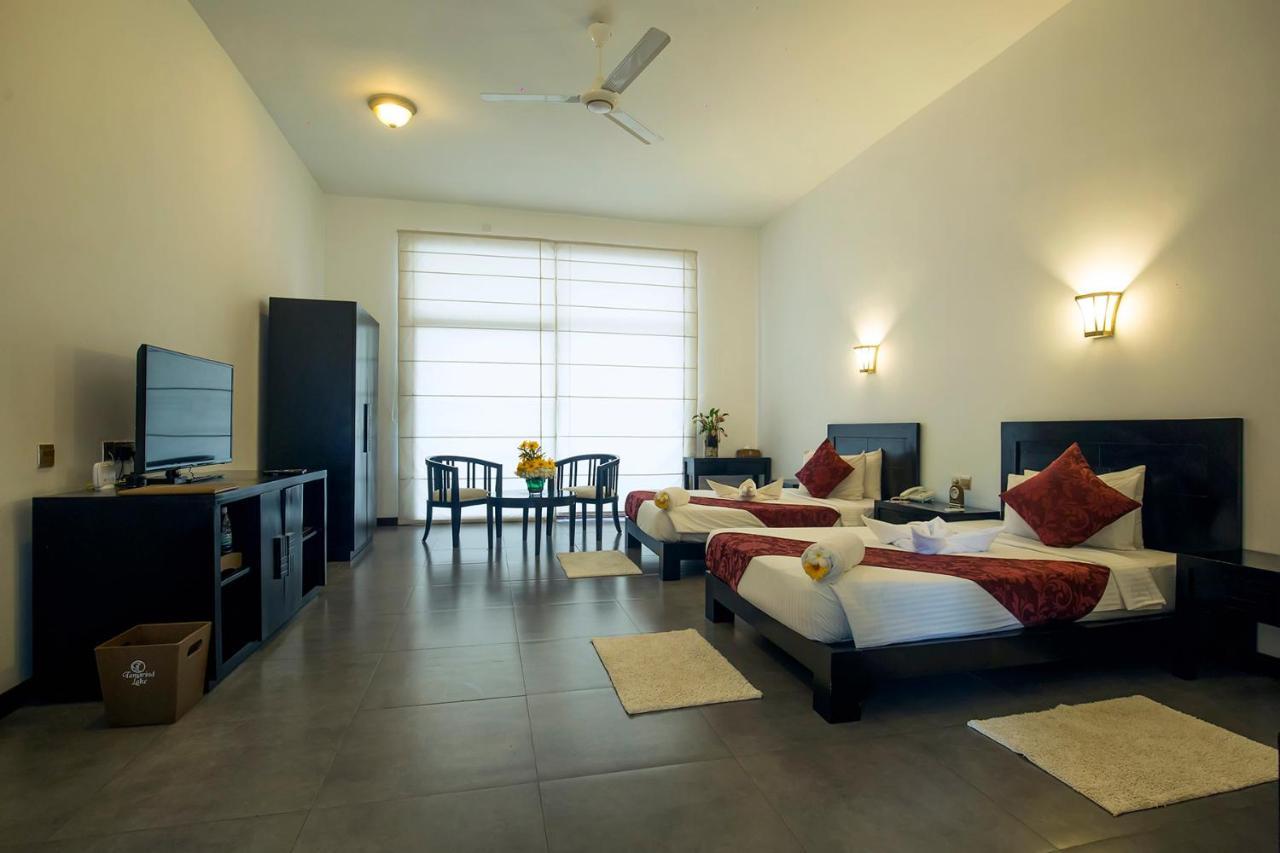 Grand Tamarind Lake Kataragama Ngoại thất bức ảnh