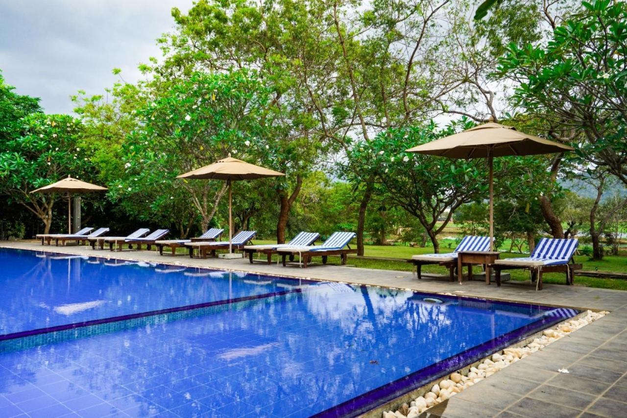 Grand Tamarind Lake Kataragama Ngoại thất bức ảnh
